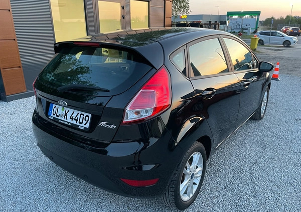 Ford Fiesta cena 28900 przebieg: 221587, rok produkcji 2016 z Swarzędz małe 379